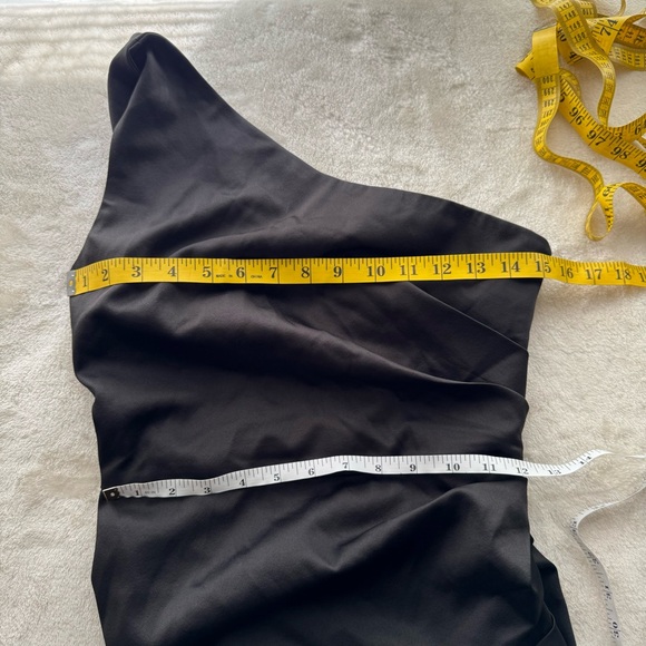 Elliatt Biarritz Maxi Gown in Black - Picture 12 of 12